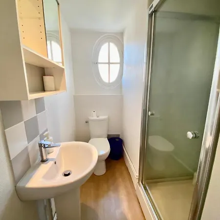 Petit Confortable Pour Personne - 038 * Rouen