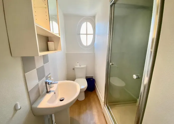 Petit Confortable Pour Personne - 038 * Rouen